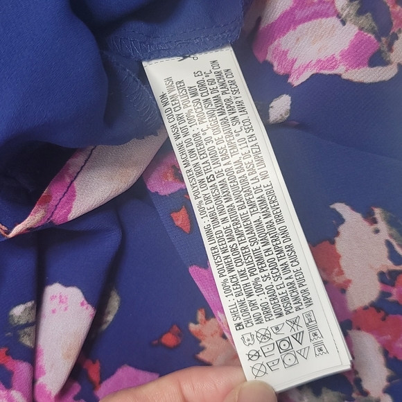 Forever 21 blue floral short romper sz small NWOT - Picture 9 of 9